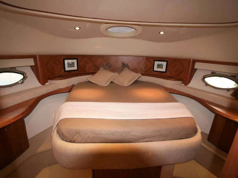 Yacht à louer à Salamina au meilleur prix