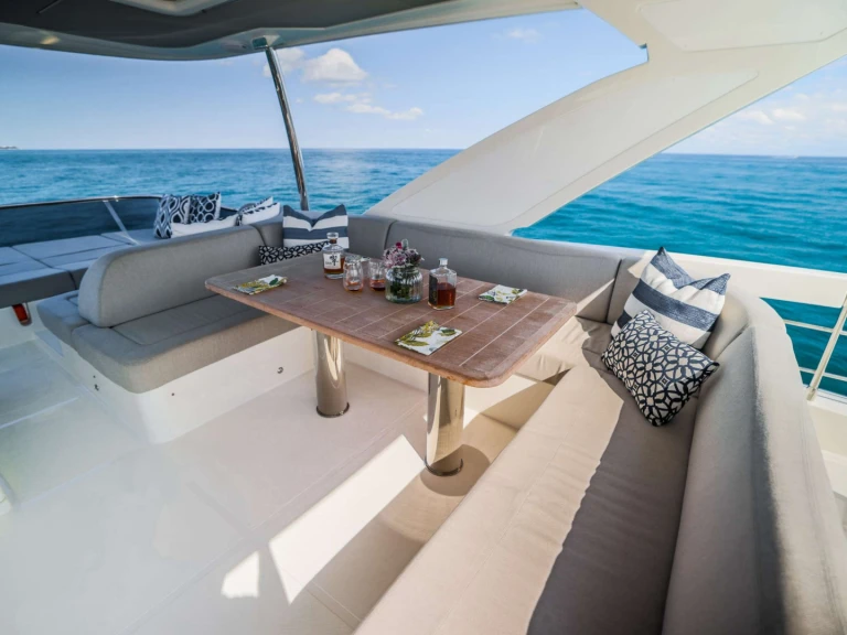 Louez un Absolute ZENITH à Palm Beach