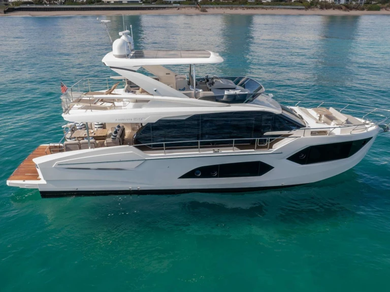 Location bateau Palm Beach pas cher ZENITH