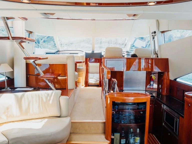 Location Yacht Fairline-Squadron avec permis