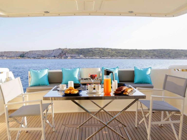 Louez un Ferretti SUMMER CAMP à Athènes