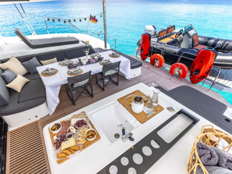 Yacht à louer à Athènes au meilleur prix
