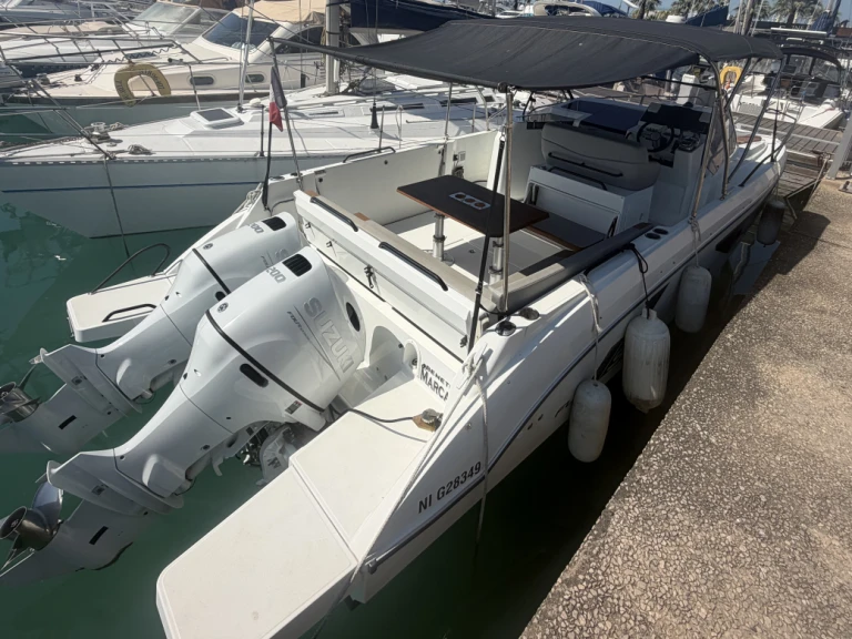 Louer Bateau à moteur avec ou sans skipper Bénéteau à Saint-Laurent-du-Var
