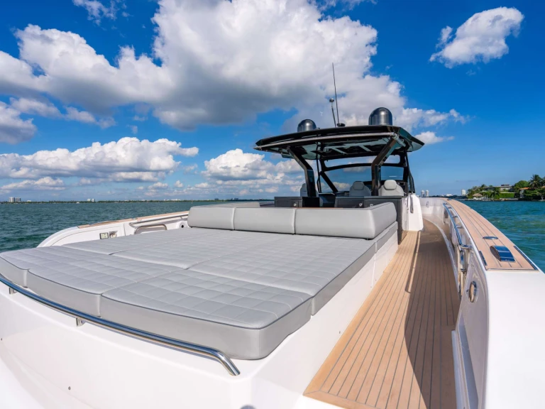 Pardo Yachts Sero a louer à Montauk