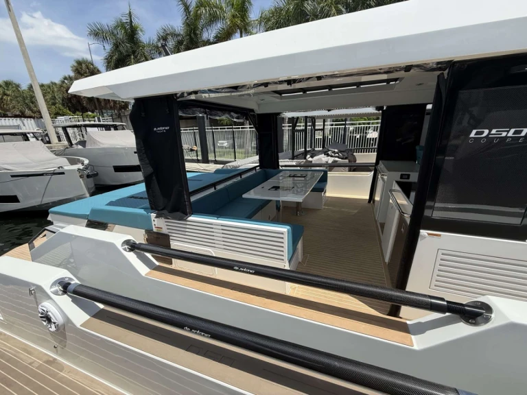 Location Yacht à Palm Beach - De Antonio La Ondina