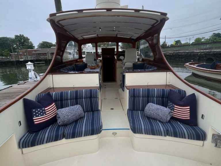 Hinckley MERLIN a louer à Oyster Bay
