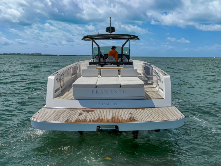 Location bateau Pardo Yachts BRAMANTE à Floride sur Samboat