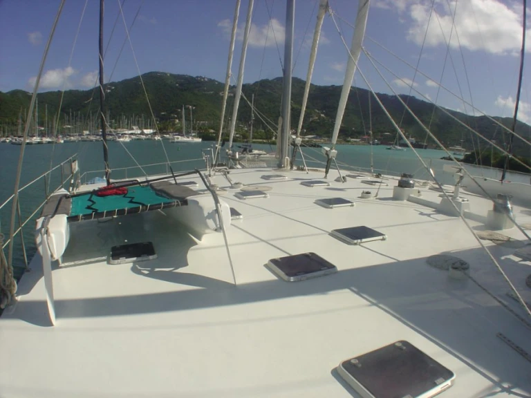Location bateau Road Town pas cher CUAN LAW