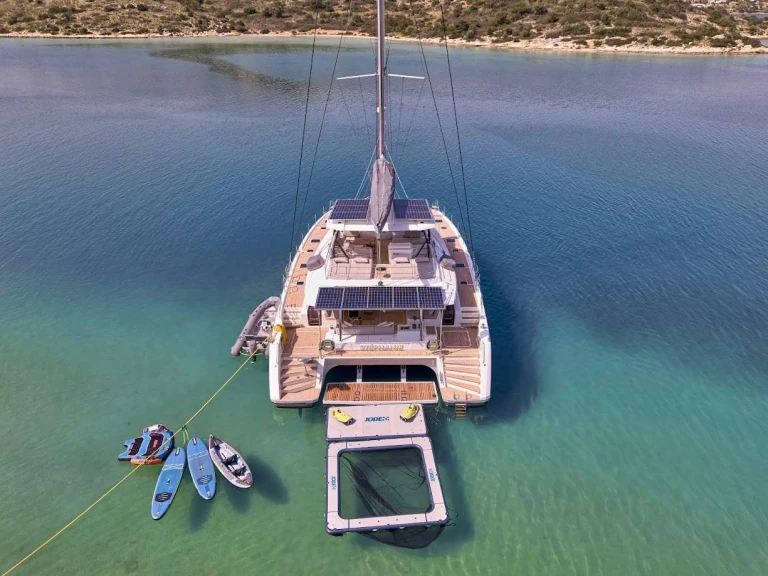 Louer Yacht avec ou sans skipper Fountaine Pajot à Néa Péramos