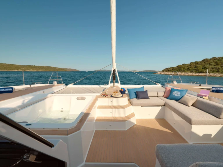 Location Yacht Fountaine Pajot avec permis