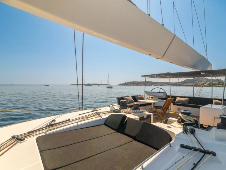 Location bateau Lagoon The Sun à Olbia sur Samboat