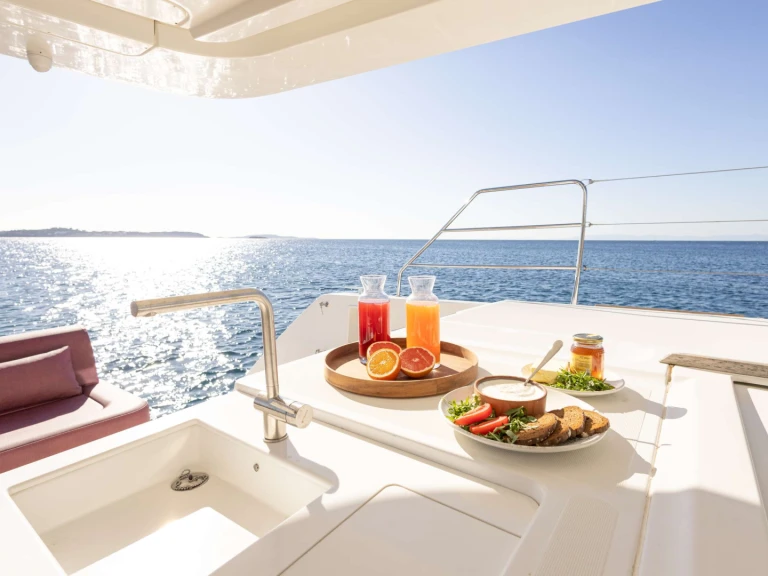 Location bateau Lagoon KING OF DIAMONDS à Álimos sur Samboat