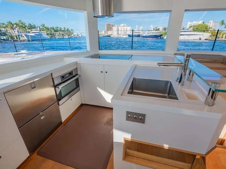 Louer Yacht avec ou sans skipper Nishii Shipyards à Nassau