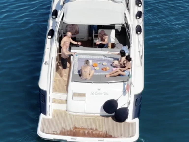 Location Bateau à moteur à Naples - Princess Princess V55