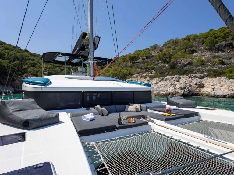 Location bateau Athènes pas cher QUEEN OF DIAMONDS 
