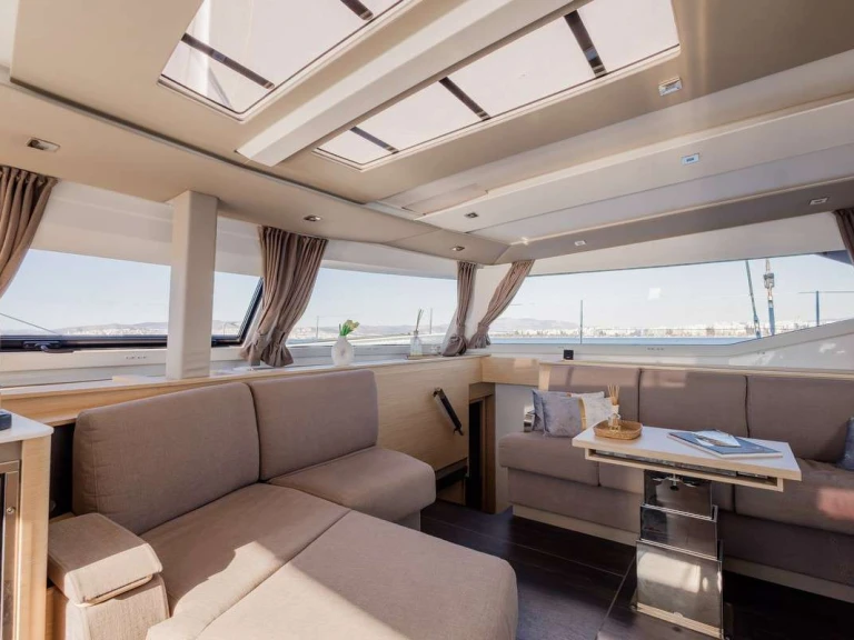 Louez un Fountaine Pajot KEBISIKS à Athènes