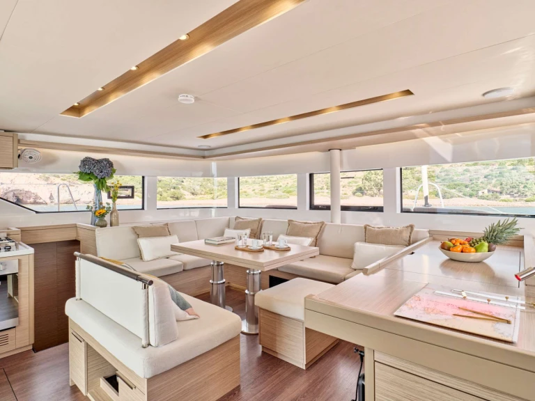 Yacht à louer à Athènes au meilleur prix