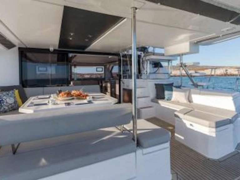 Location bateau Leopard Hazel Della à Îles Vierges britanniques (BVI) sur Samboat
