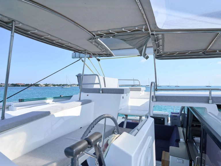 Location bateau Fountaine Pajot Stella Gazer à Nassau sur Samboat