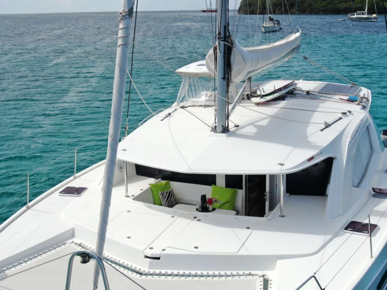 Location Yacht à Grenadines - Robertson and Caine Groovy