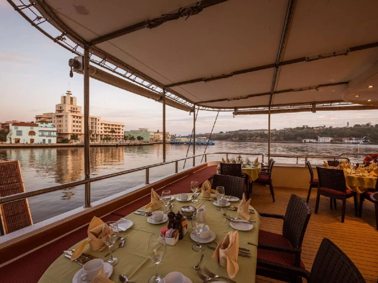 Yacht à louer à Papeete au meilleur prix