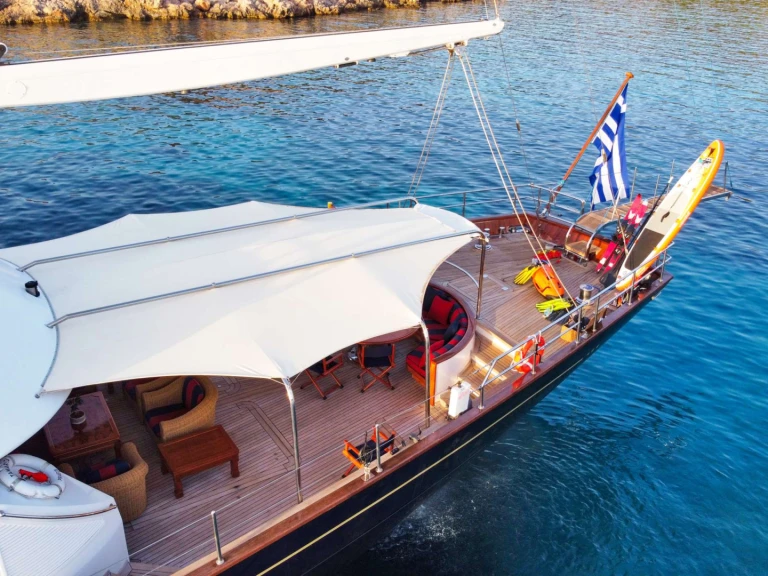 Location bateau Perini Navi Tamarita à Naples sur Samboat