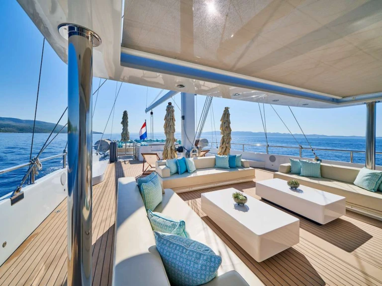 Yacht à louer à Naples au meilleur prix