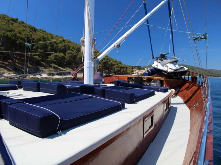 Location Yacht à Split - Custom BARBA