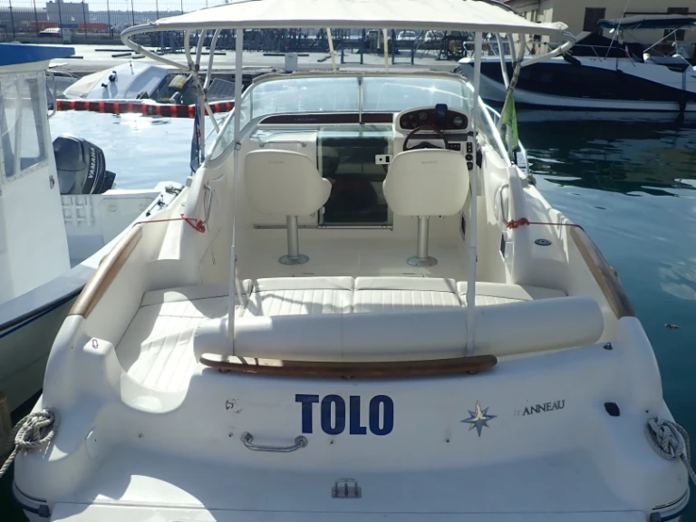 Jeanneau Leader 705 a louer à Toulon