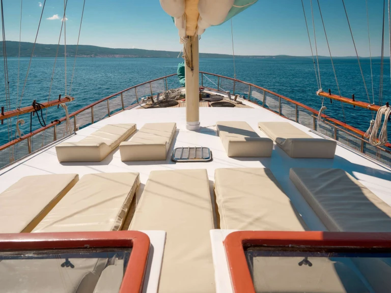 Louer Yacht avec ou sans skipper  Custom Built Aluminum Cutter à Krilo