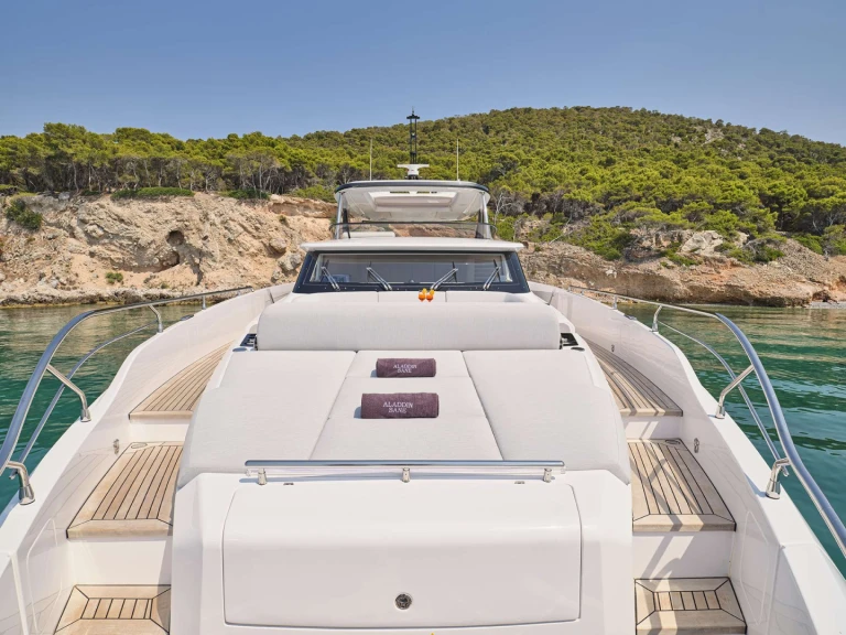 Yacht à louer à Athènes au meilleur prix