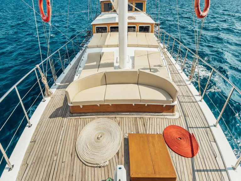 Yacht à louer à Kaštel Gomilica au meilleur prix