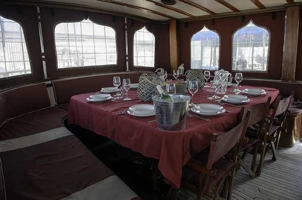 Location bateau Naples pas cher TERSANE IV