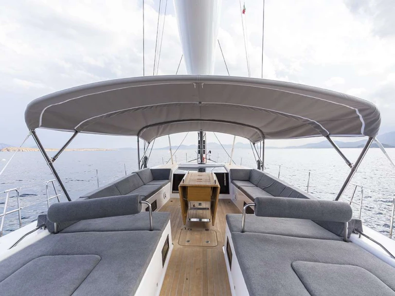 Louez un Advanced Yachts Jikan à Portisco