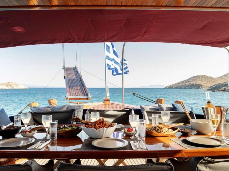 Psaros Shipyard SEATZEN a louer à Mykonos (Île)