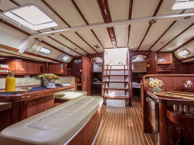 Location Yacht à Athènes - Ocean Yachts MYTHOS