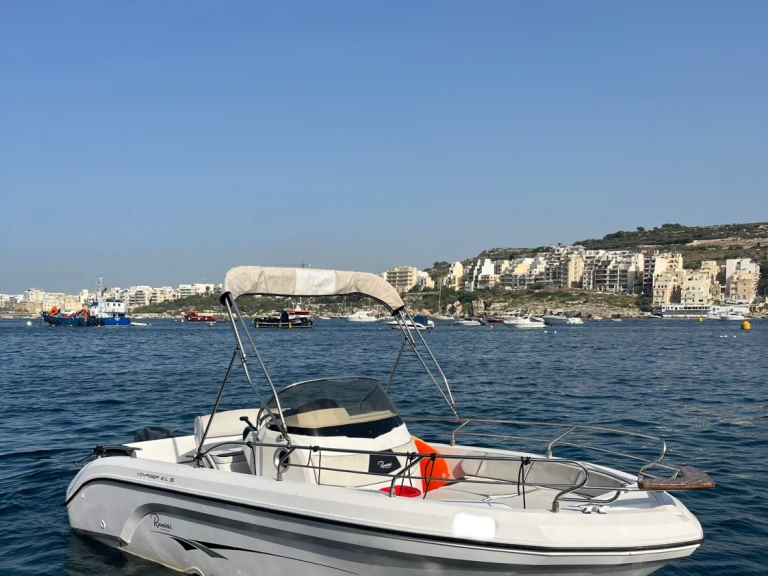 Louer Bateau à moteur avec ou sans skipper Ranieri à Saint Paul's Bay