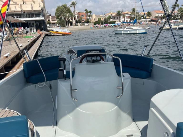 Bateau à moteur à louer à Santiago de la Ribera au meilleur prix