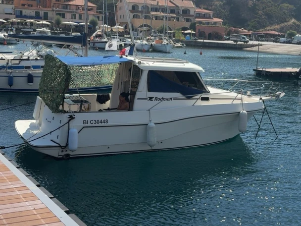 Location bateau Bastia Port pas cher Rodman 747 Plus
