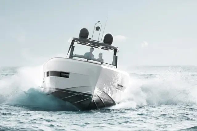 Louez un Fjord Fjord 42 Open à Saint-Tropez