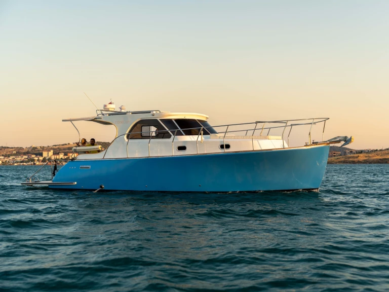 Location bateau Ayvalık pas cher Lobster 38