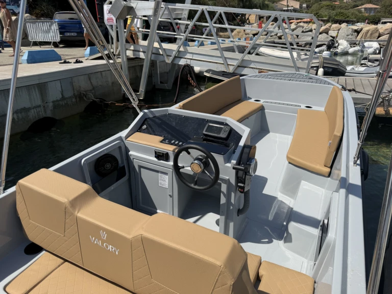 Louez un Valory 525 à Porto Pollo
