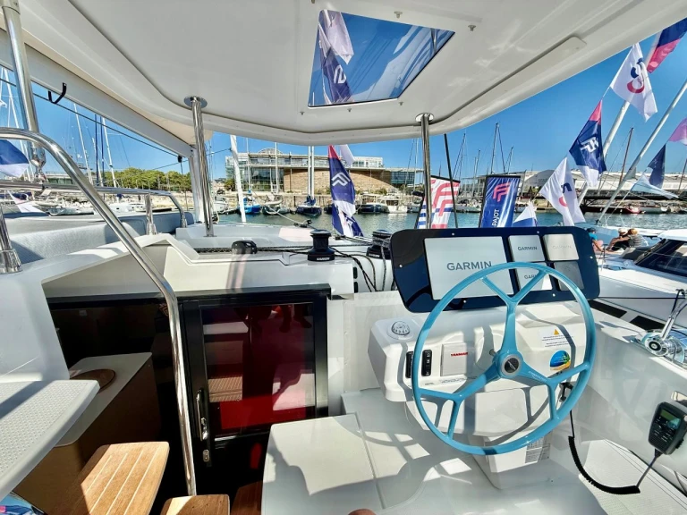 Location bateau Fountaine Pajot Fountaine Pajot FP 44 Maestro - 3 cab. à Road Town sur Samboat
