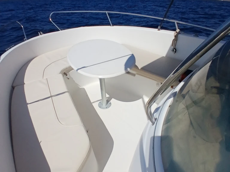 Location Bateau à moteur à Bormes-les-Mimosas - Bénéteau Cap ferret 650