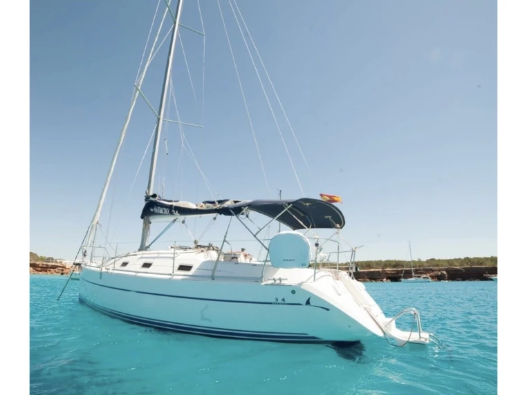 Location bateau Sant Antoni de Portmany pas cher Bavaria 38 Cruiser