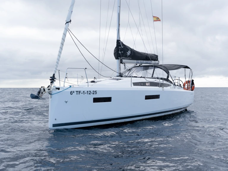 Louer Voilier avec ou sans skipper Jeanneau à Las Galletas