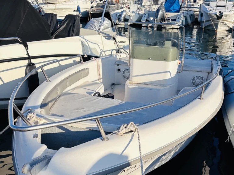 Sessa Marine Key Largo 16 a louer à Cannes