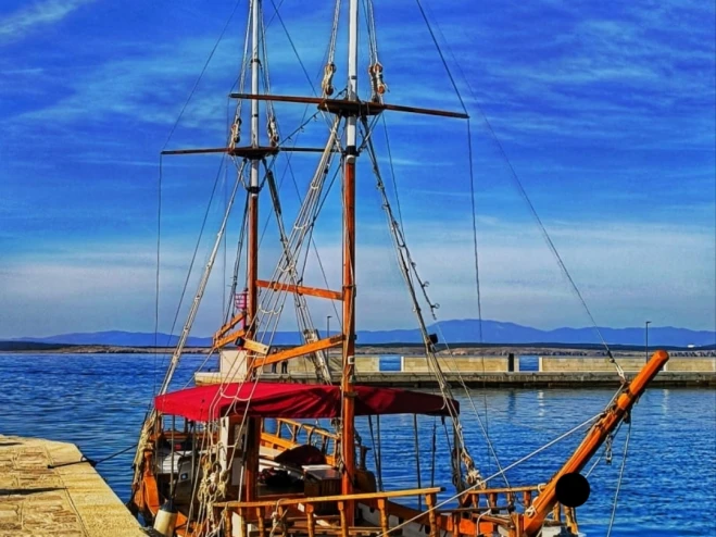 Bateau à moteur à louer à Crikvenica au meilleur prix