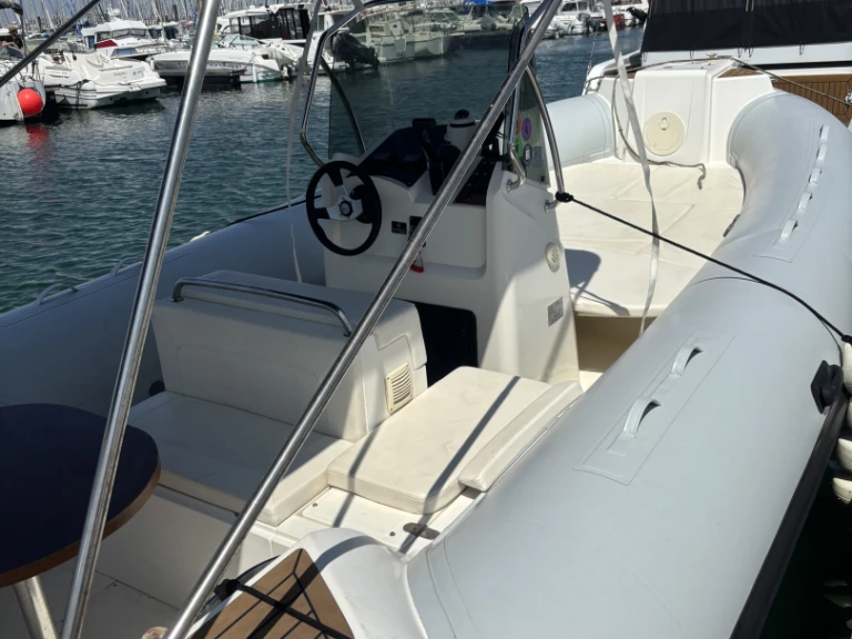 Location à La Rochelle - Capeli Tempest 770 sur SamBoat