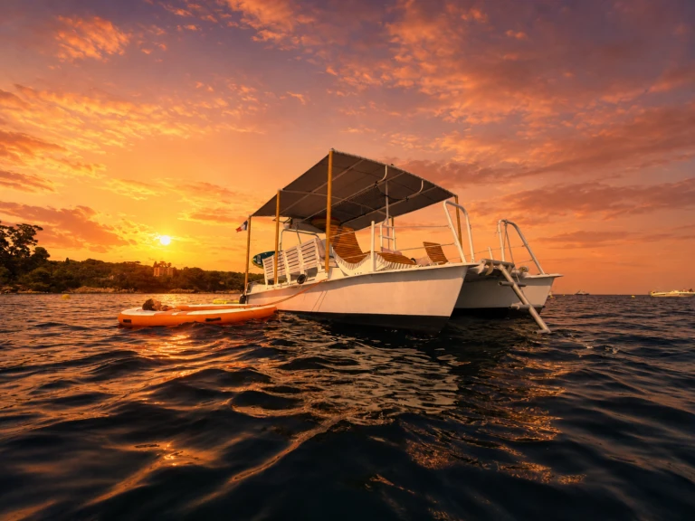 Location bateau Caparros Catabarge à Golfe-Juan sur Samboat